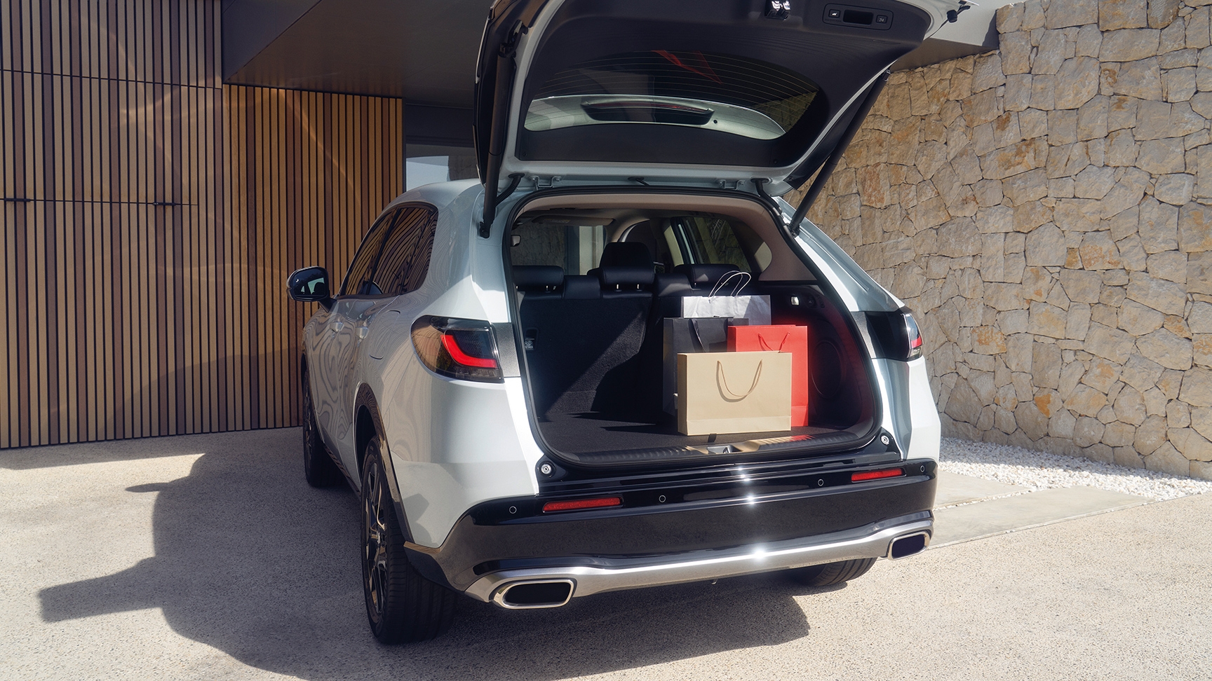 Objem batožinového priestoru modelu ZR-V Hybrid.