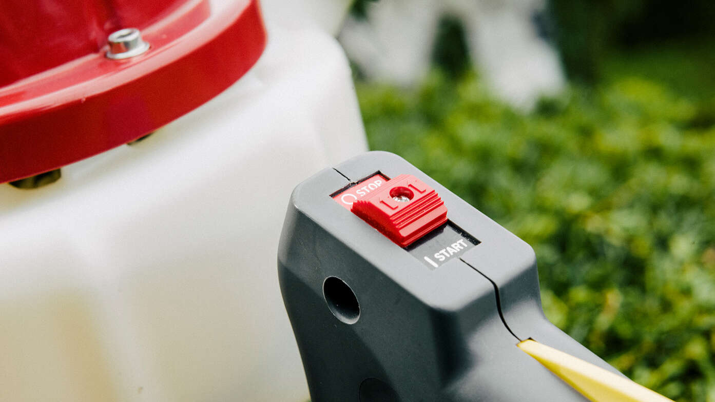 Detailný záber na plotostrihy