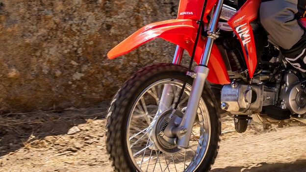 CRF110F Konvenčná teleskopická predná vidlica