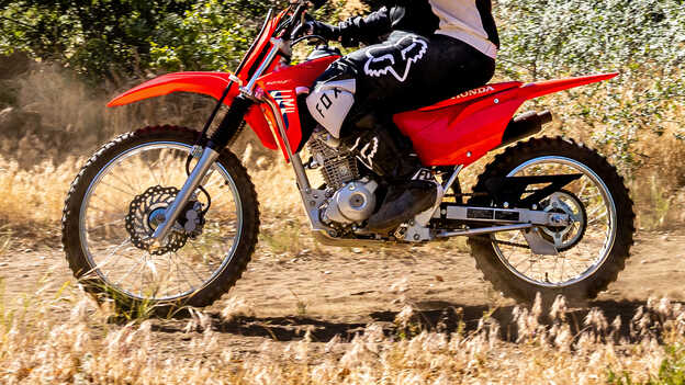 Honda CRF125F 17 a 19-palcové koleso