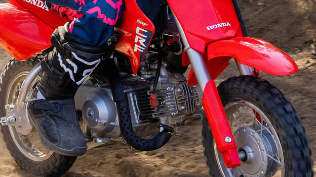 Vylepšená bezpečnosť Honda CRF50F